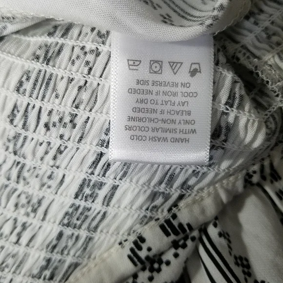 NWT Almost Famous Dress Large Black White Ruffled High Low - Picture 7 of 8